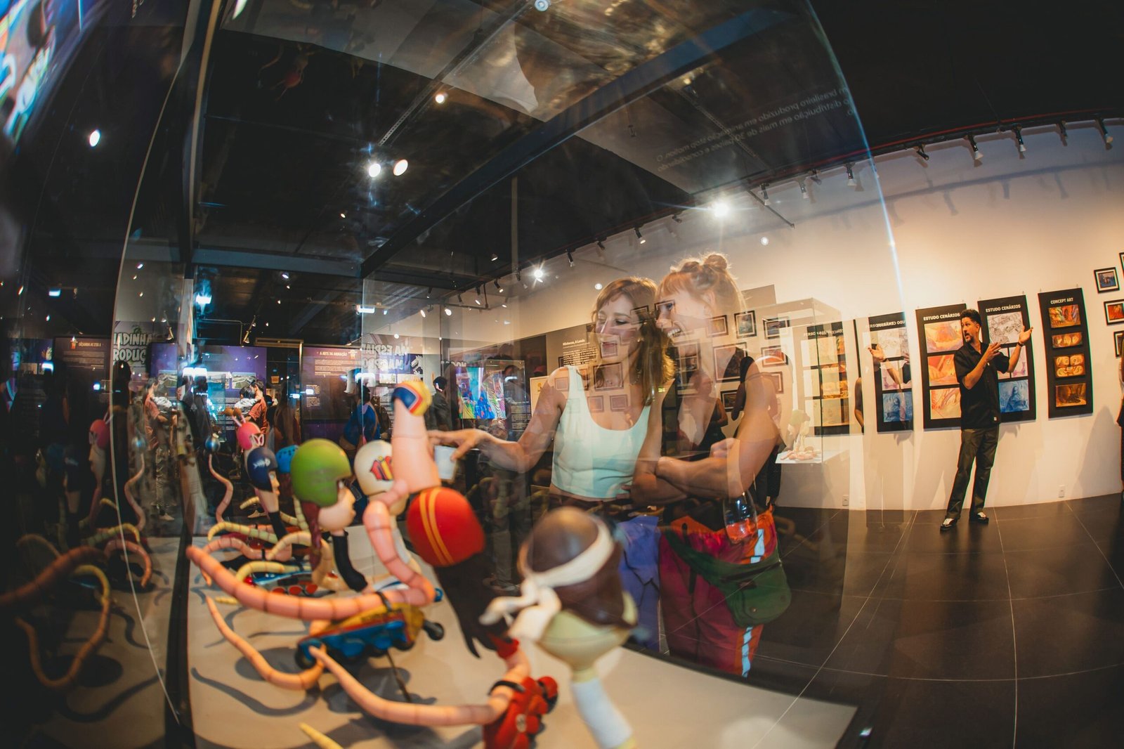 Bastidores da animação ganham vida em mostra imersiva