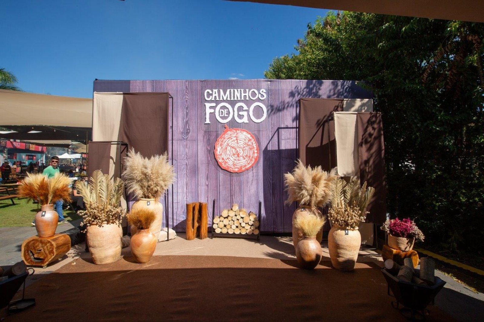 Caminhos de Fogo celebra 5ª edição em Tiradentes com 25 chefs