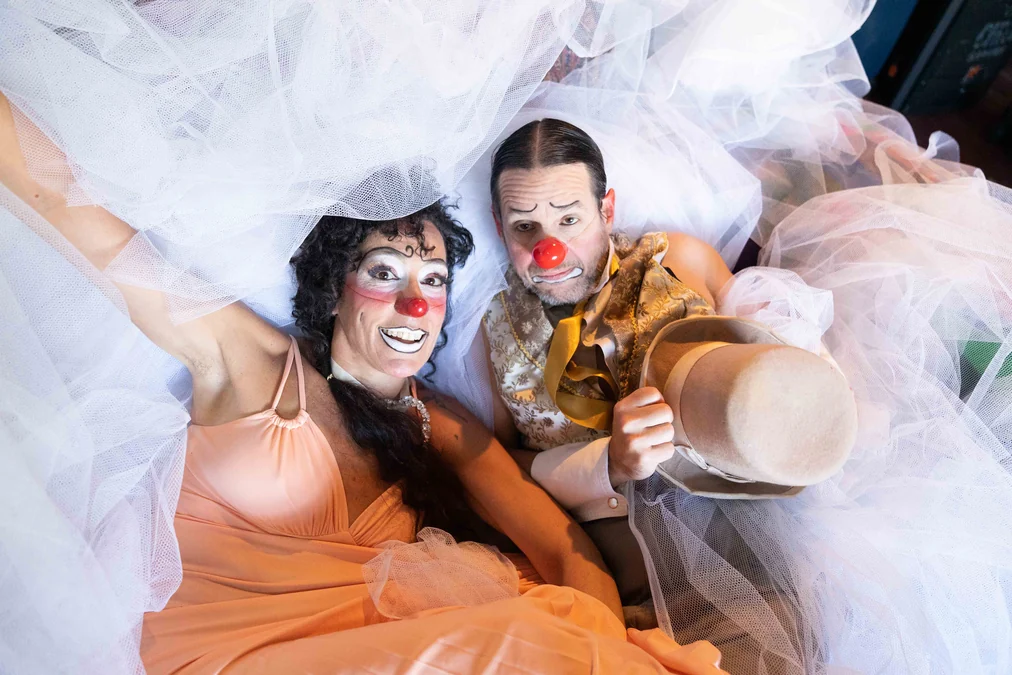 Casamento vira comédia sensível no Sesc Copacabana