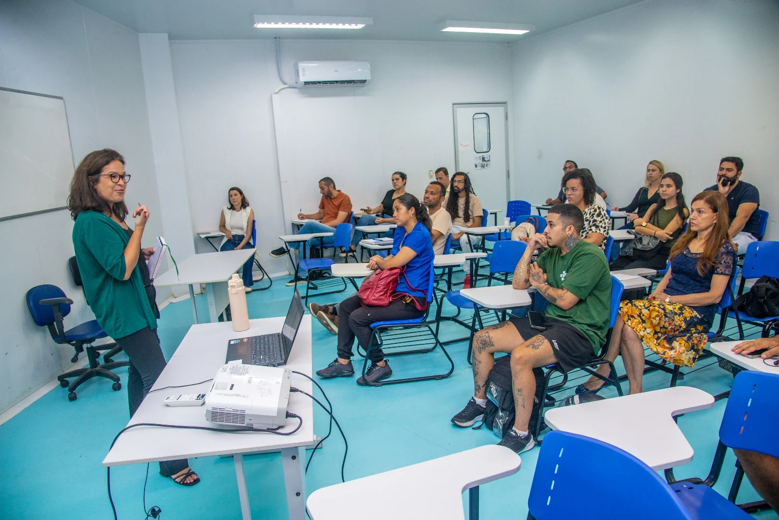 Cecierj abre seleção para tutores do Cederj em 2026