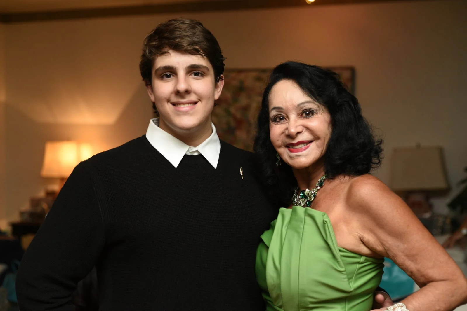 Christine Valença lança vinil e presenteia 80 convidados em Ipanema