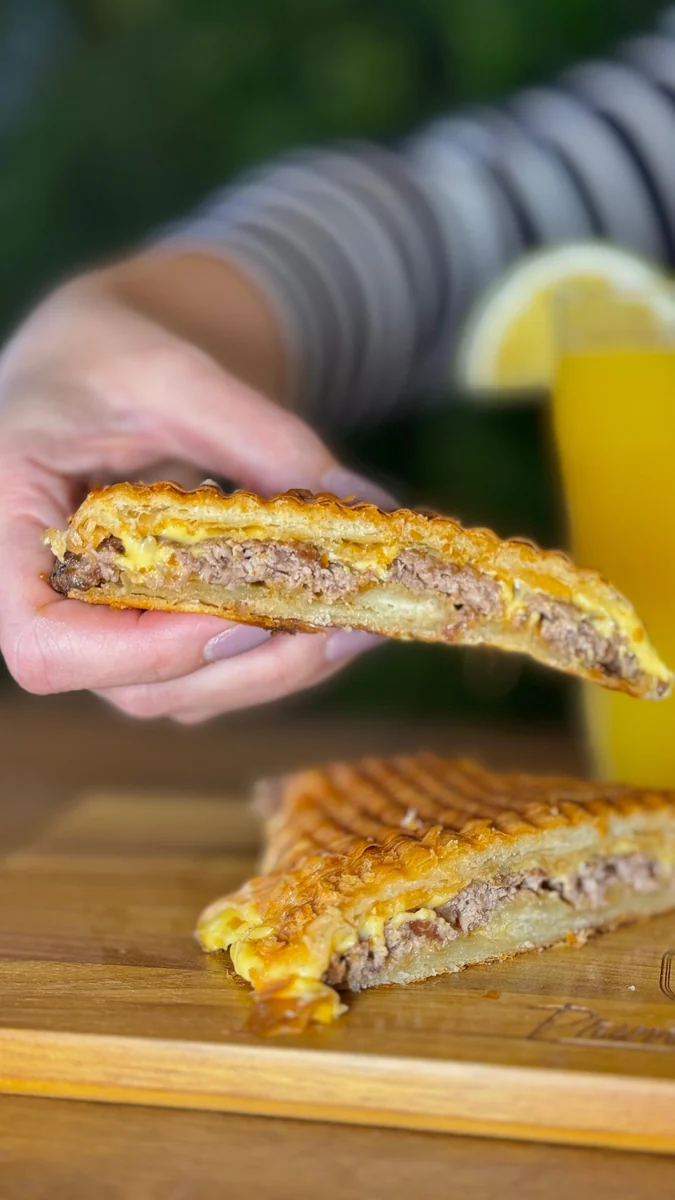 Croissant vira burger e intriga paladar paulistano