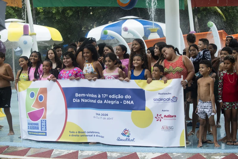 Dani Hypolito é madrinha do Dia Nacional da Alegria no Beach Park