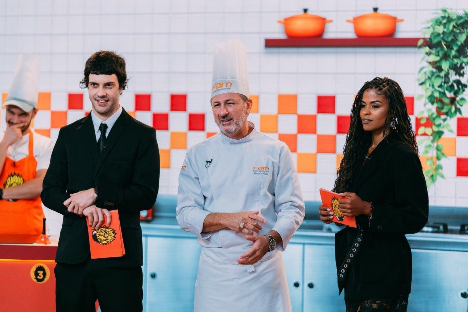 Defante estreia reality caótico na cozinha digital