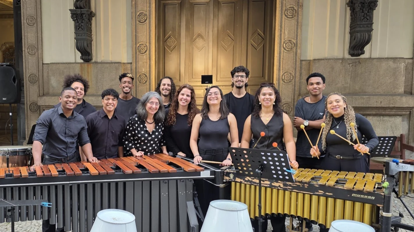 PERC-RIO invade o Assyrio com percussão de vanguarda
