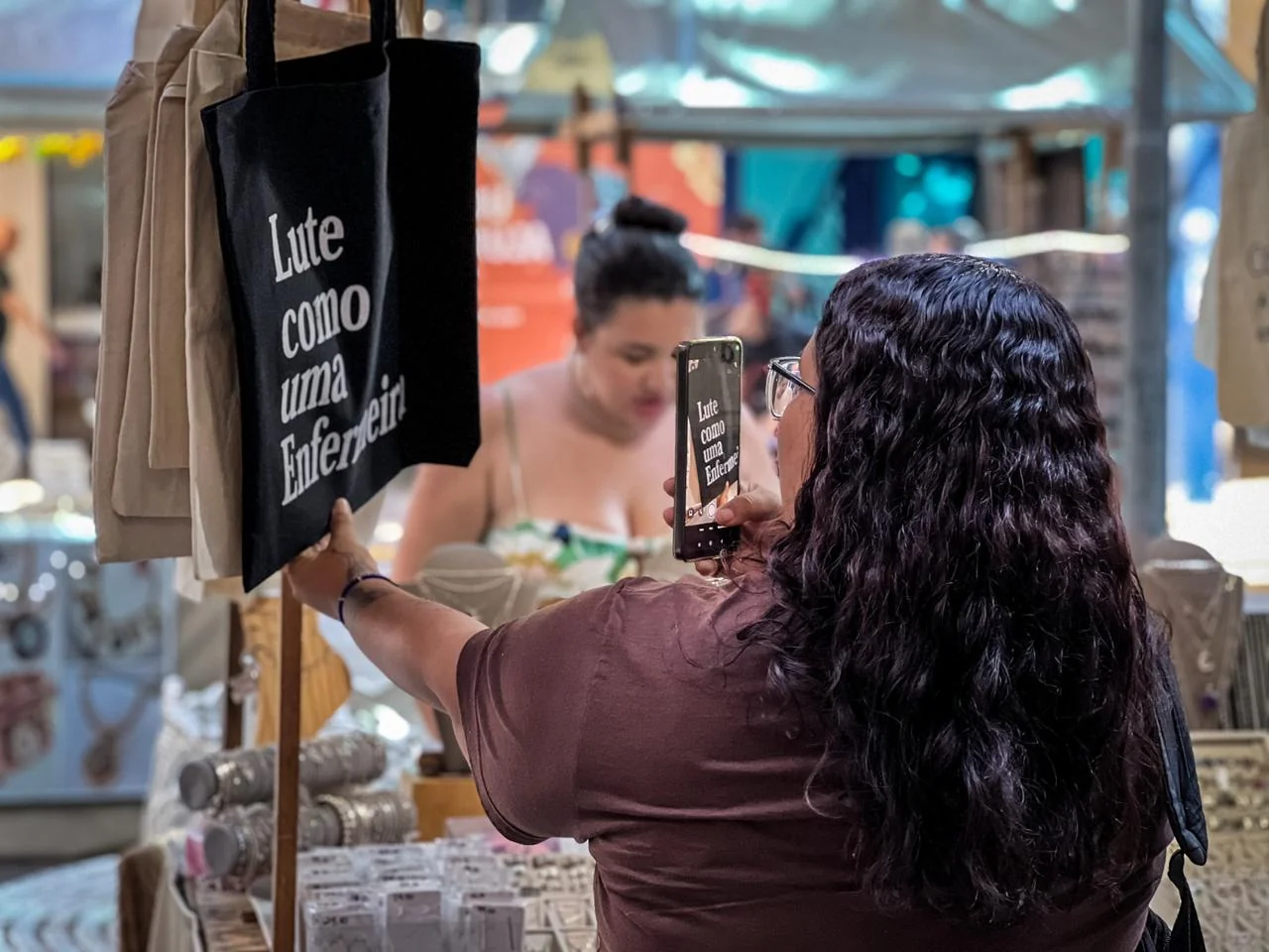 Expo Paixão 90 celebra São Jorge com samba e charme na Barra