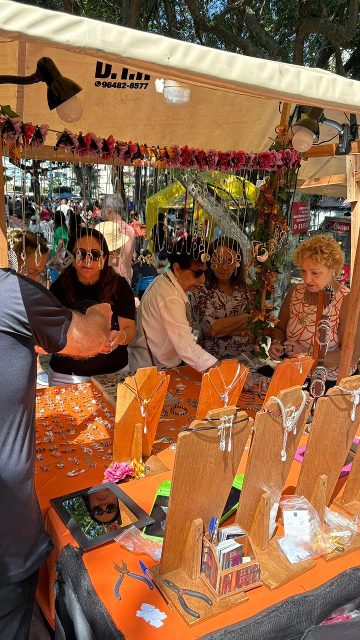 Expo Paixão 90 celebra São Jorge com samba e charme na Barra