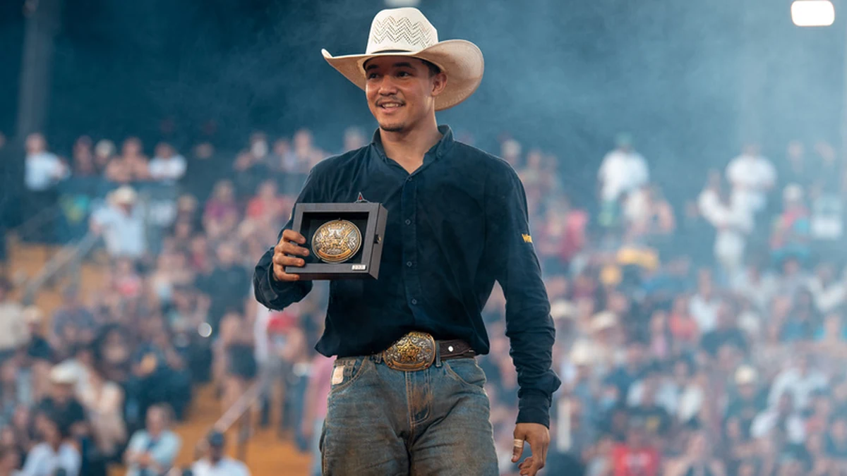 ExpoLondrina 2026 encerra com Panda, Lauana Prado e campeão da PBR