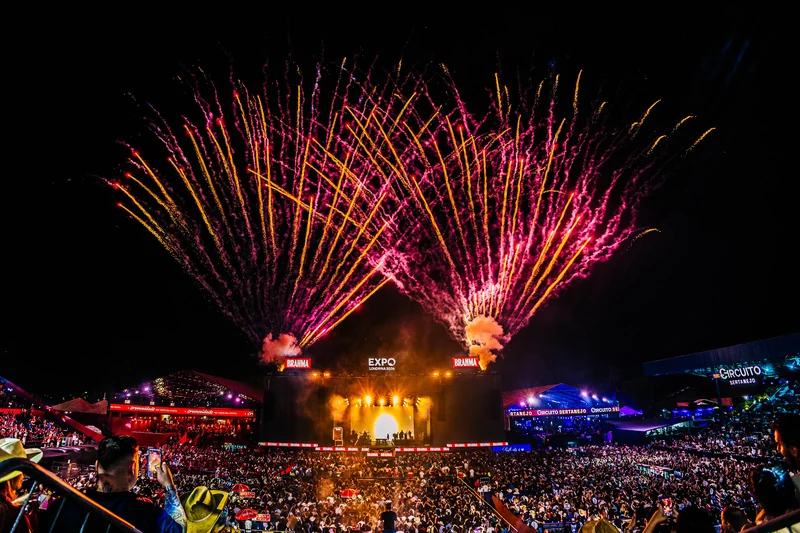 ExpoLondrina 2026 encerra com Panda, Lauana Prado e campeão da PBR