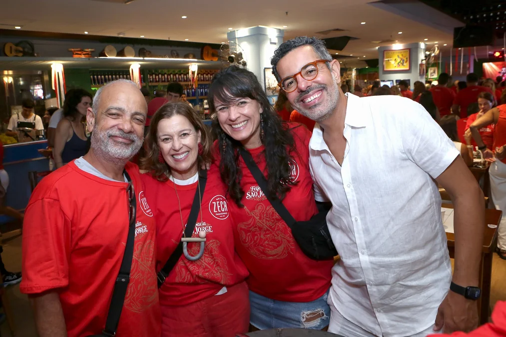 Feijoada de São Jorge reúne estrelas do samba no Rio