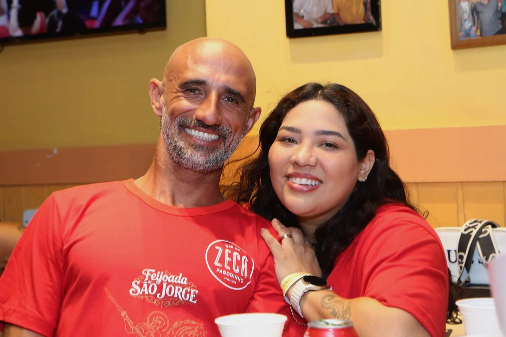 Feijoada de São Jorge reúne estrelas do samba no Rio