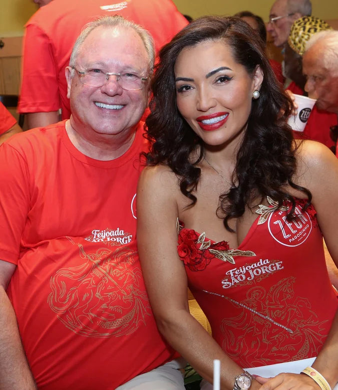 Feijoada de São Jorge reúne estrelas do samba no Rio