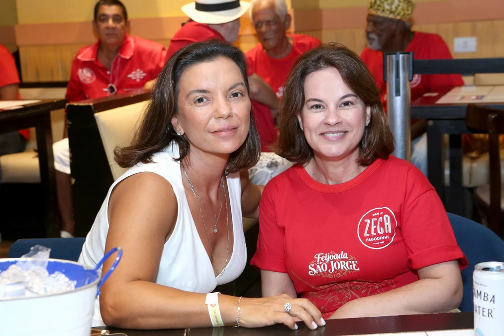 Feijoada de São Jorge reúne estrelas do samba no Rio