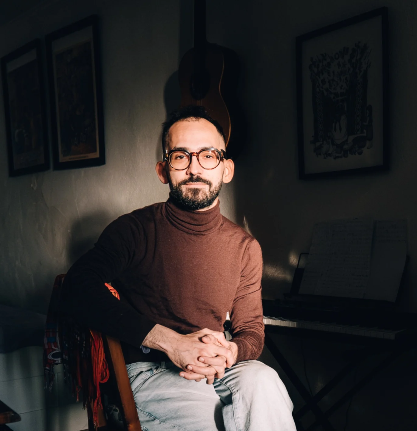 Felipe Caneca antecipa álbum "Deus" com novo single poético