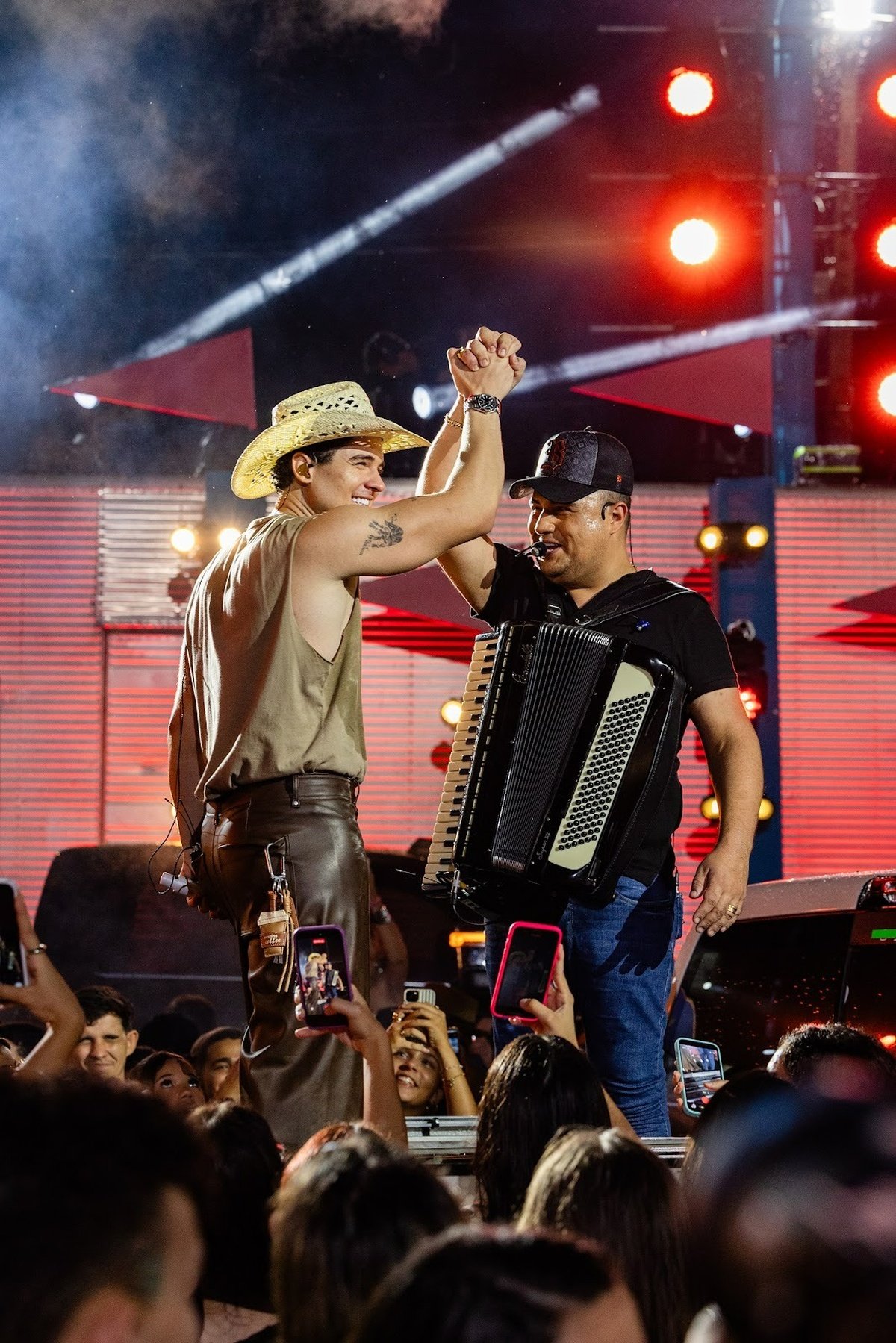 ForróLand para Patos: Eric Land grava ao vivo com astros do forró