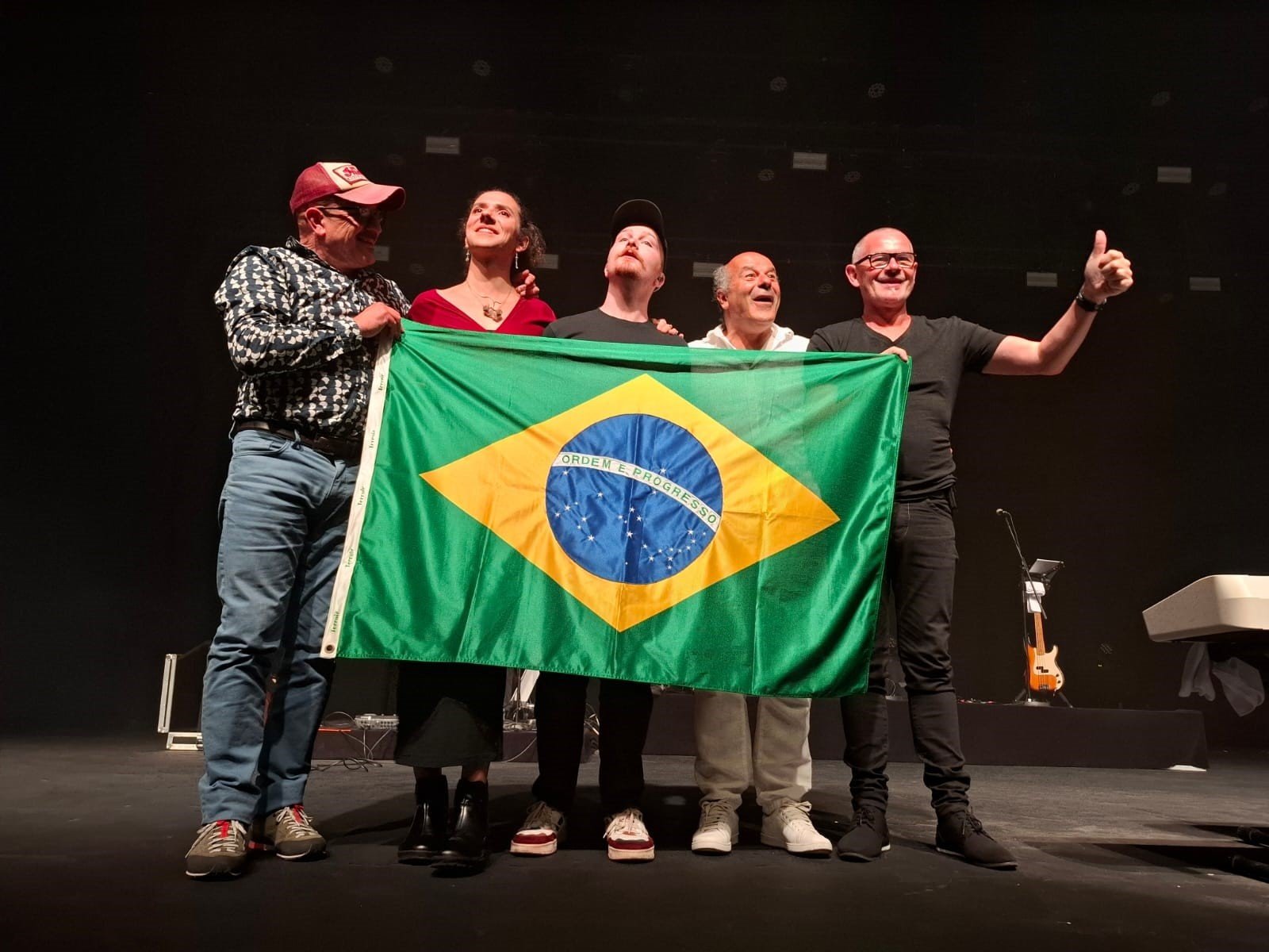 Abril en Qualistage: rock, MPB, humor y más