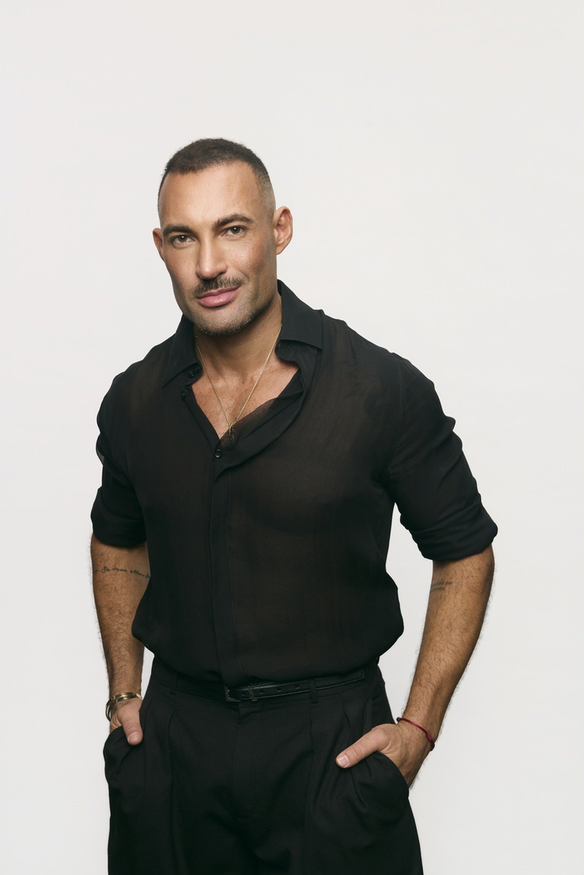 Romeu Felipe celebra 12 anos do Mechas Criativas no Teatro Bradesco