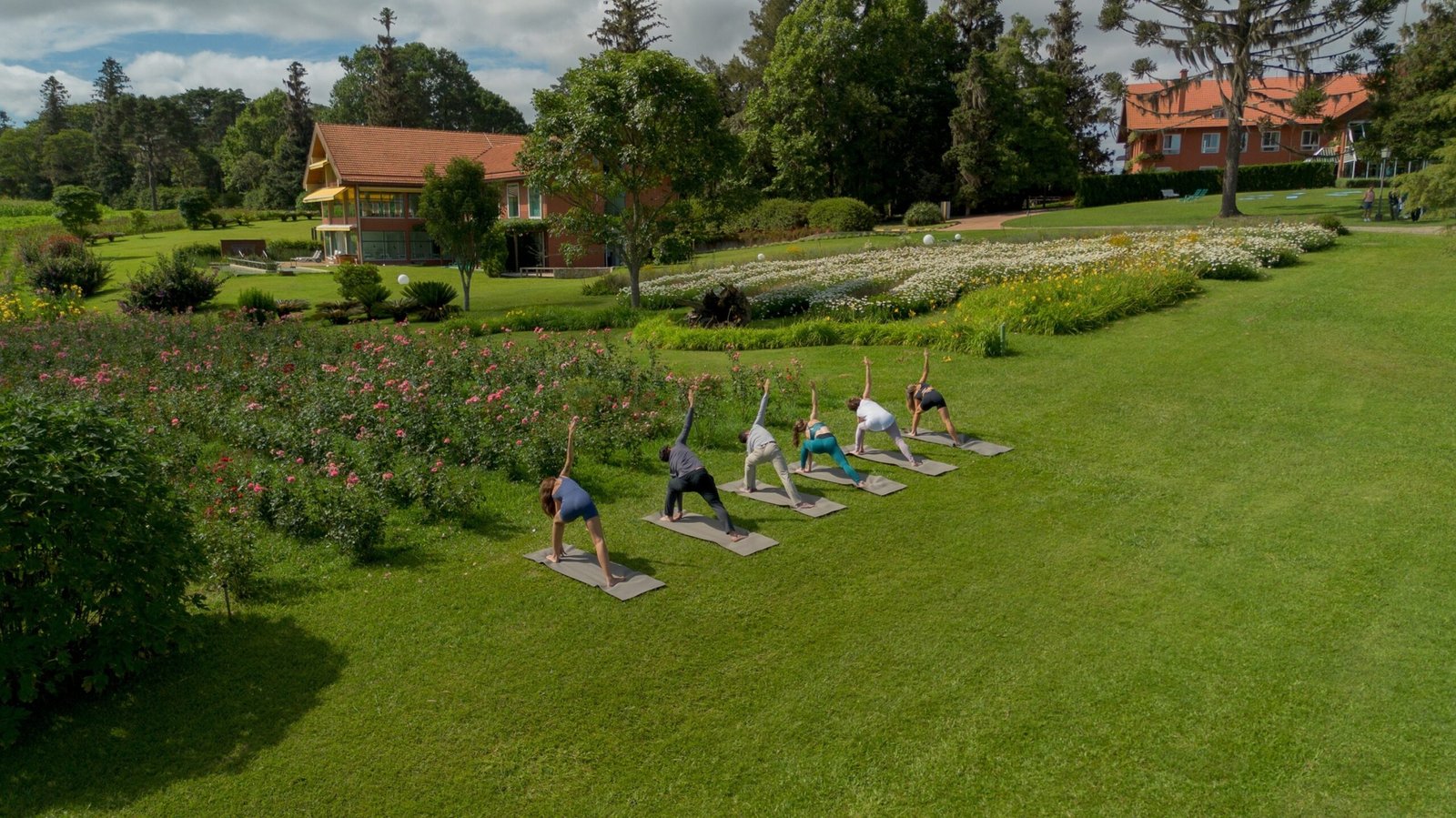 Lapinha Spa recebe Dani Reis na 23ª Semana de Yoga 1 Lapinha Spa recebe Dani Reis na 23ª Semana de Yoga