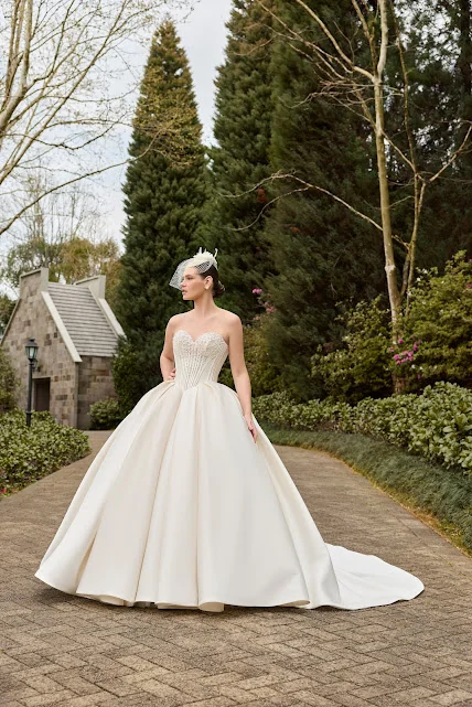 Lúmina: a coleção que redefine o vestido de noiva