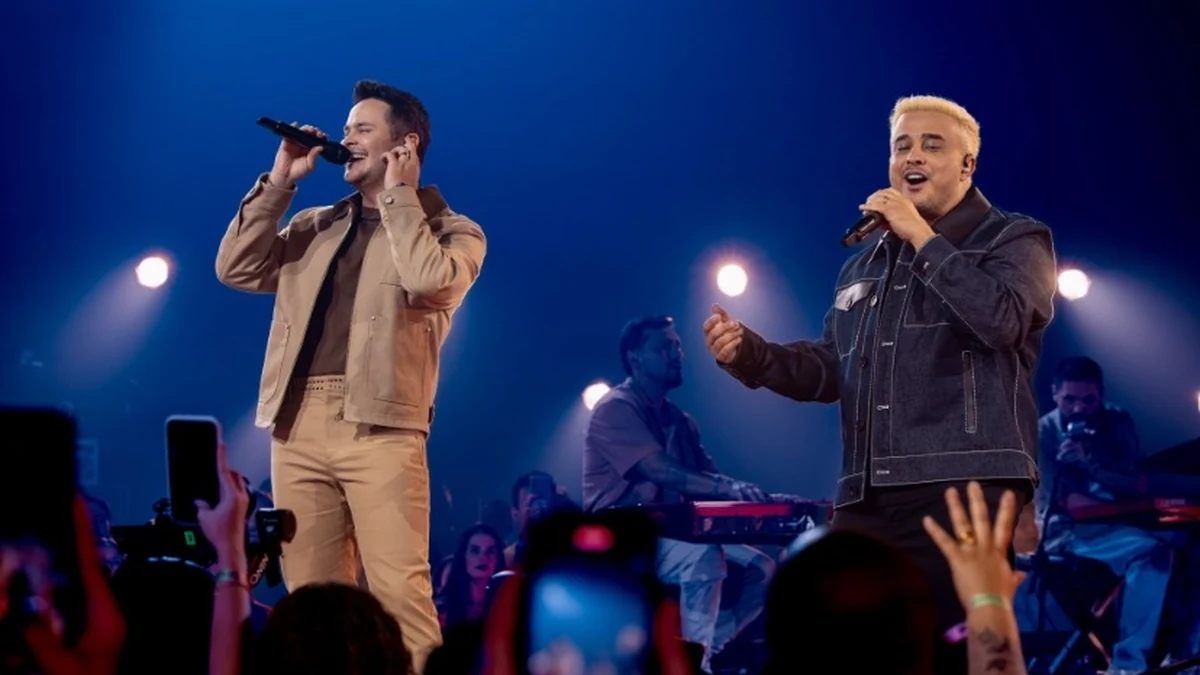 Matheus e Kauan gravam DVD “Astral” em BH com Simone e Panda