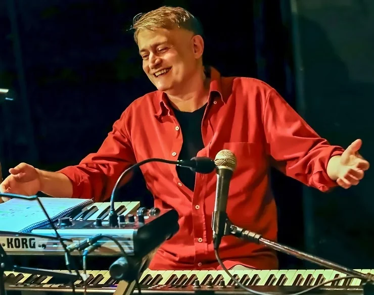 Música francesa ao vivo na Tijuca com Marvio Ciribelli