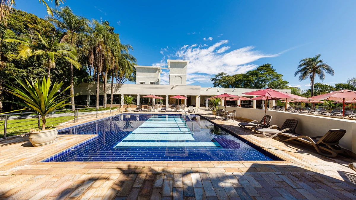 O resort com 80 anos que transforma o feriado em experiência