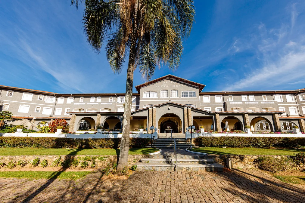 O resort com 80 anos que transforma o feriado em experiência