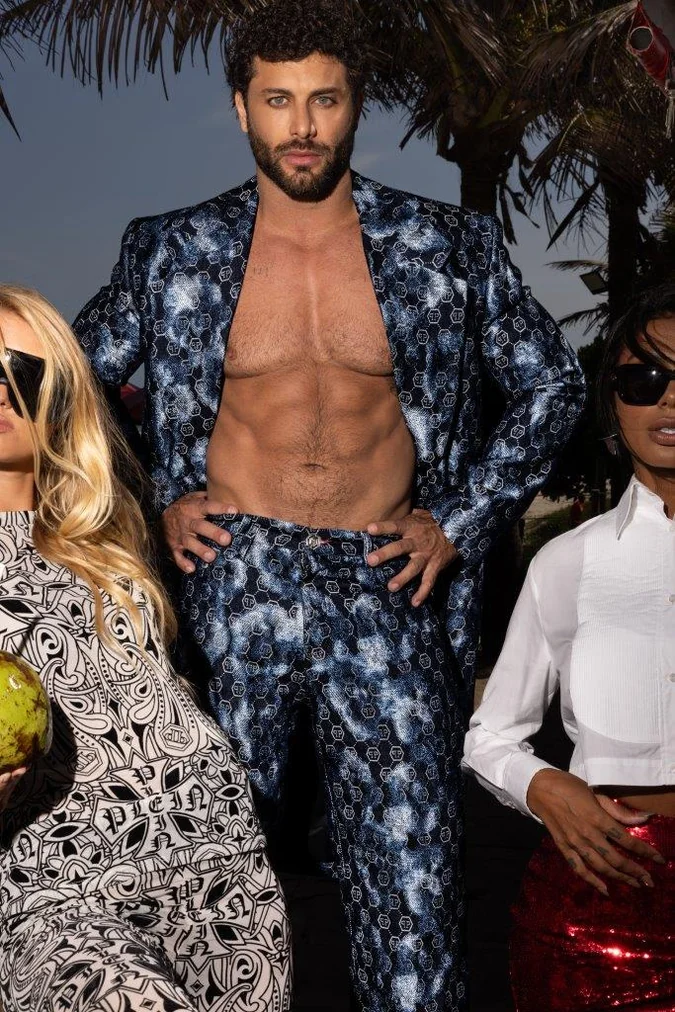 Pocah e Jesus Luz levam luxo SS25 ao Rio