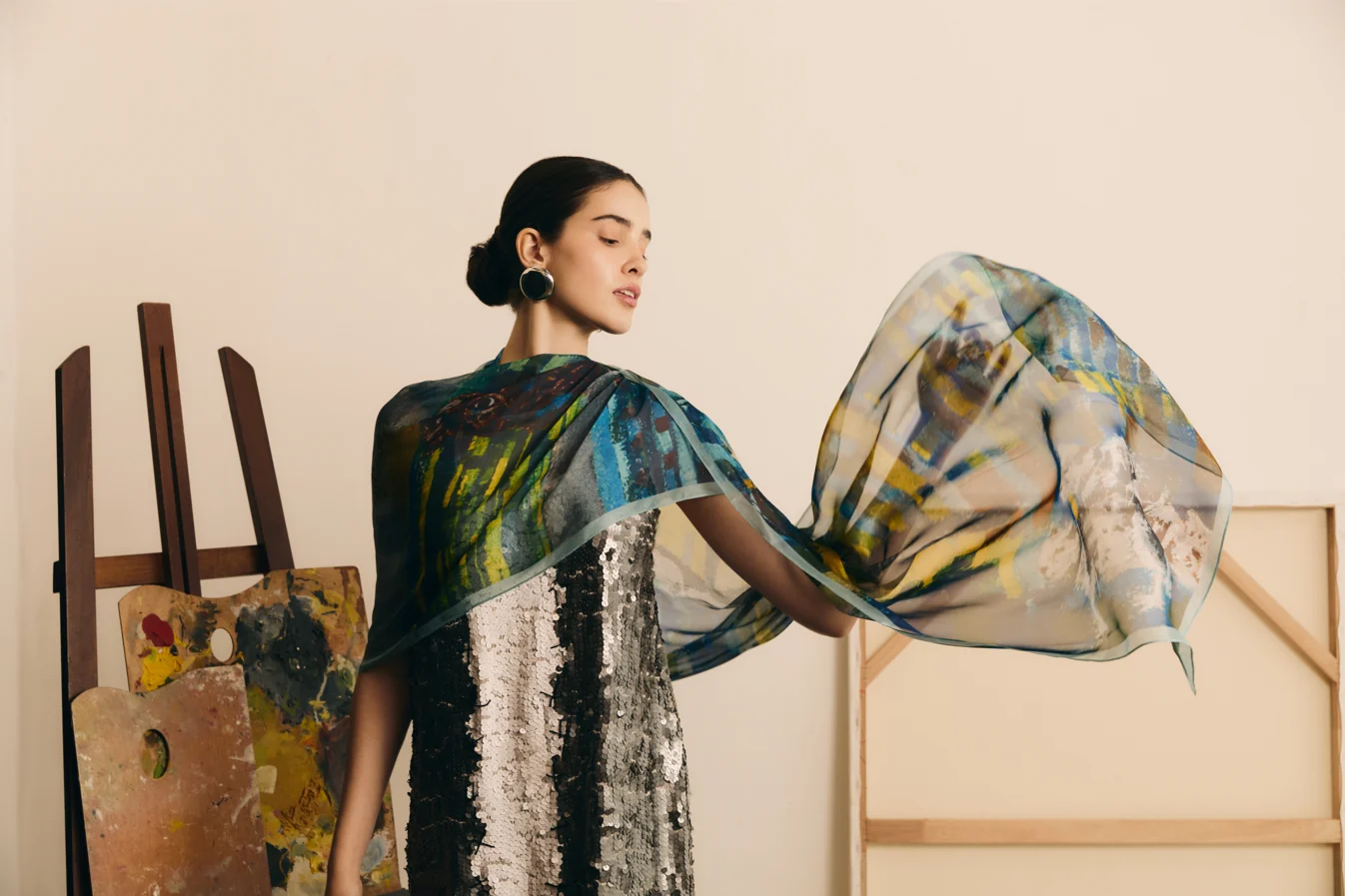 Portinari vira lenço de seda em coleção inédita da Scarf Me