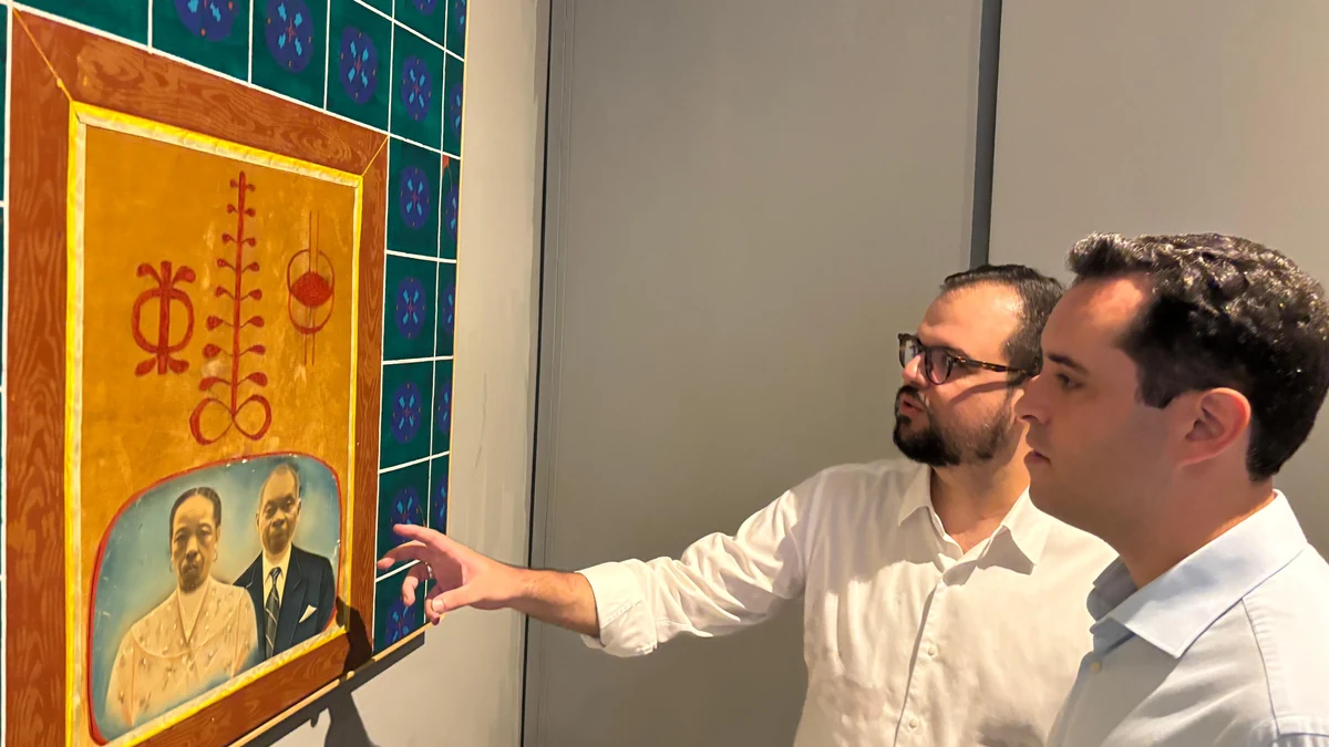 Prefeito visita galeria no Centro e destaca obra sobre Gamboa