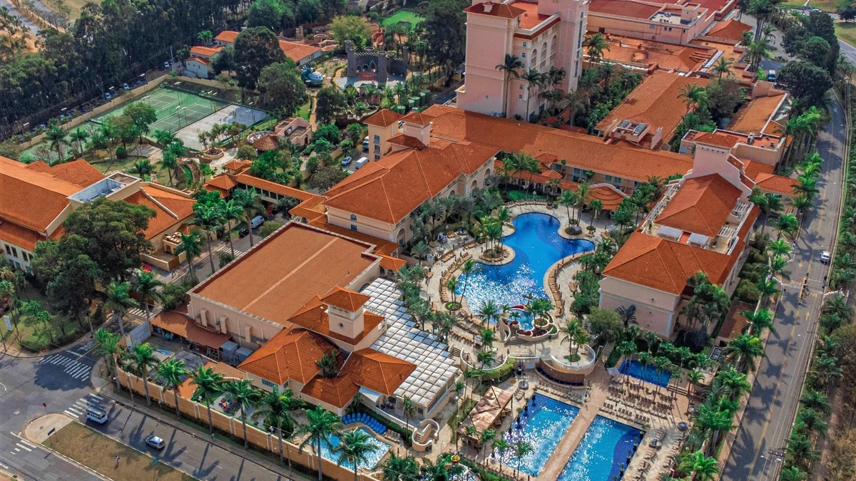 Resort cria experiência medieval no feriado de maio