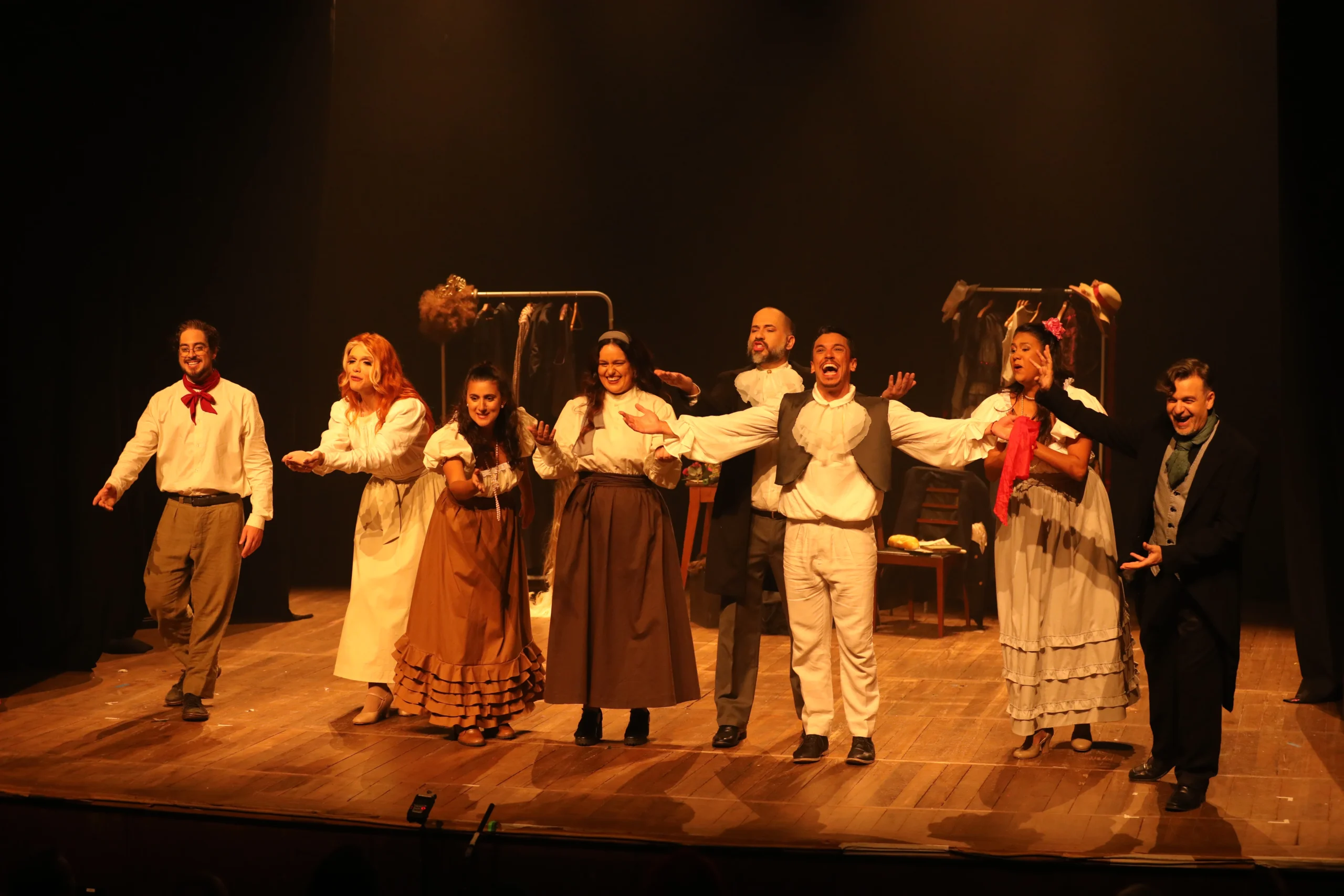 Rita Von Hunty volta ao palco com improvisação e plateia no comando 1 Rita Von Hunty volta ao palco com improvisação e plateia no comando