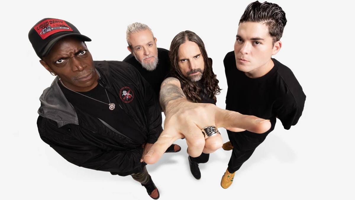 Sepultura encerra história com EP final impactante