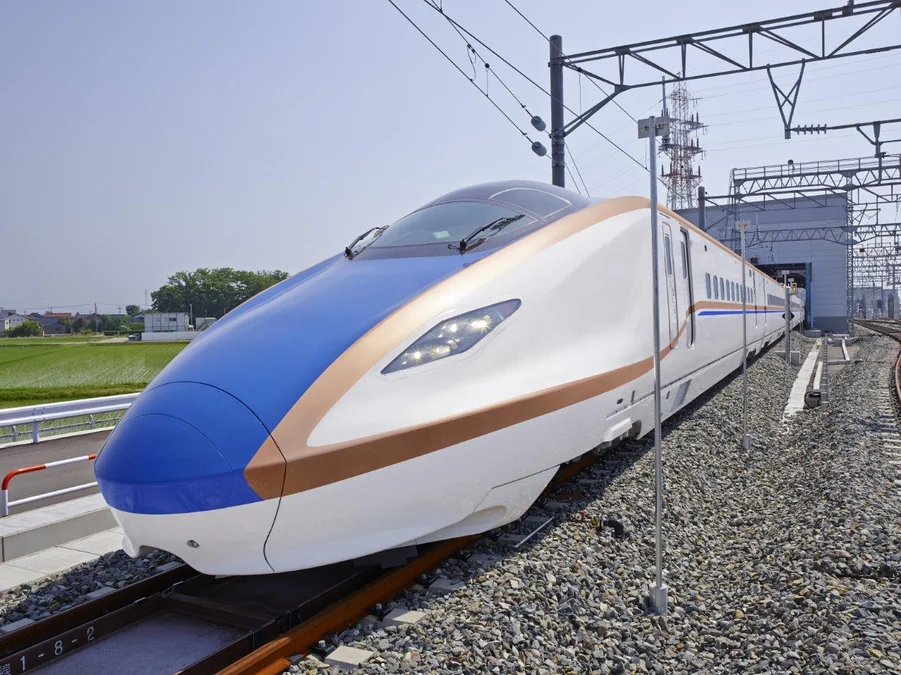 Trem-bala ou vapor: luxo que transforma Japão