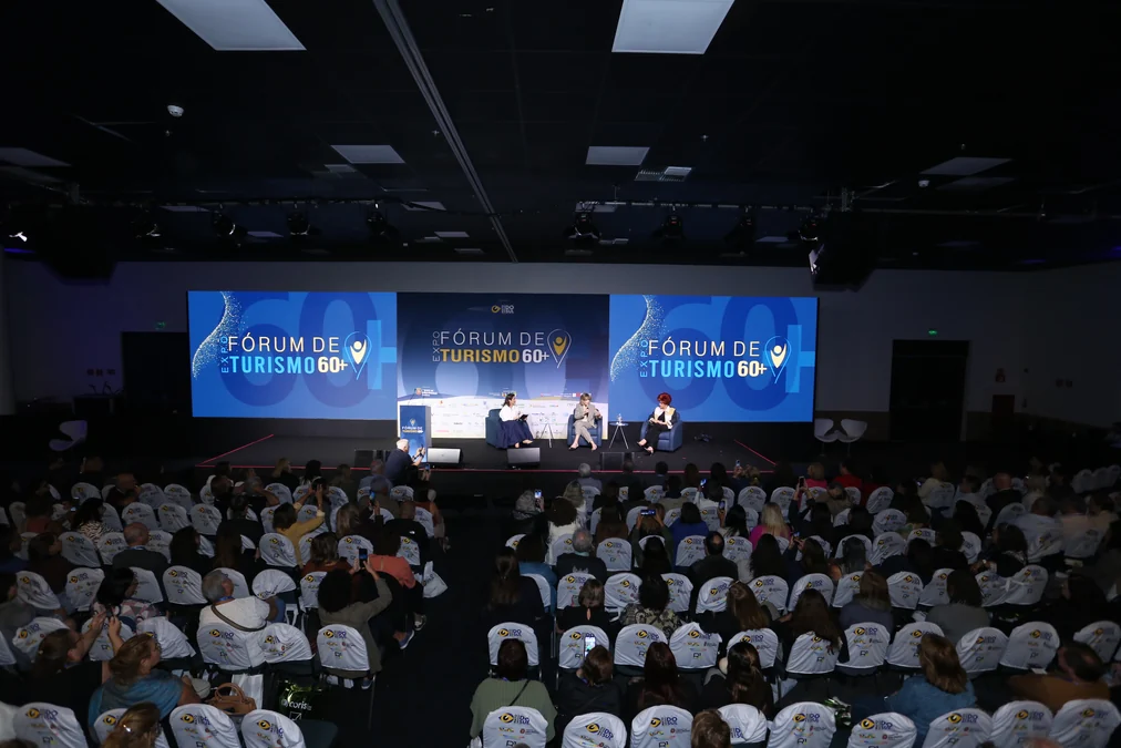 Turista 60+ gasta R$ 10 mil por ano e muda o mercado