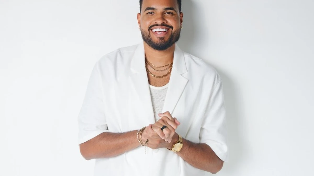 Yan leva pagode à Beija-Flor na véspera do feriado