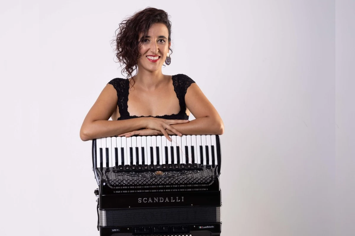 15 sanfoneiros num palco só: encontro gratuito em SP