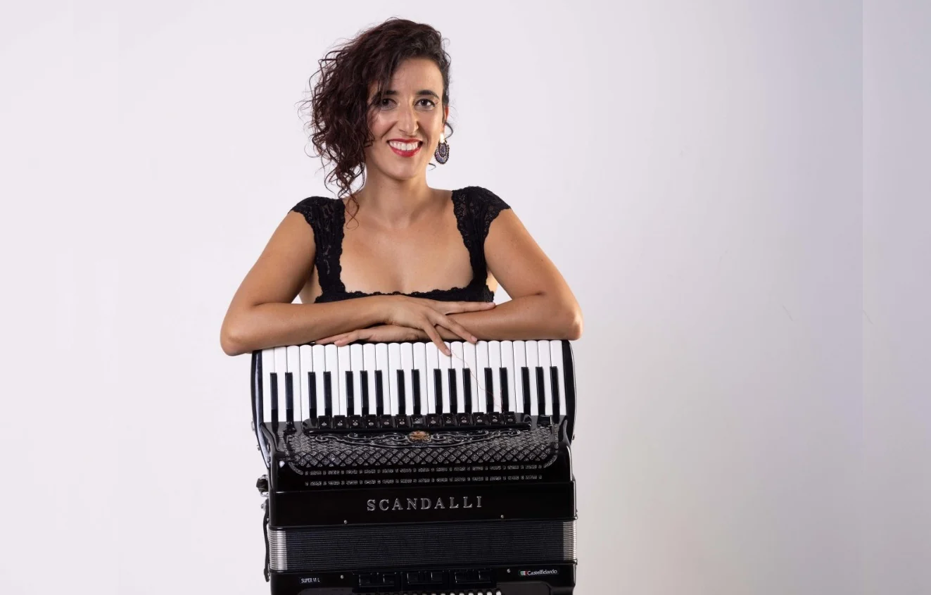 15 sanfoneiros num palco só: encontro gratuito em SP