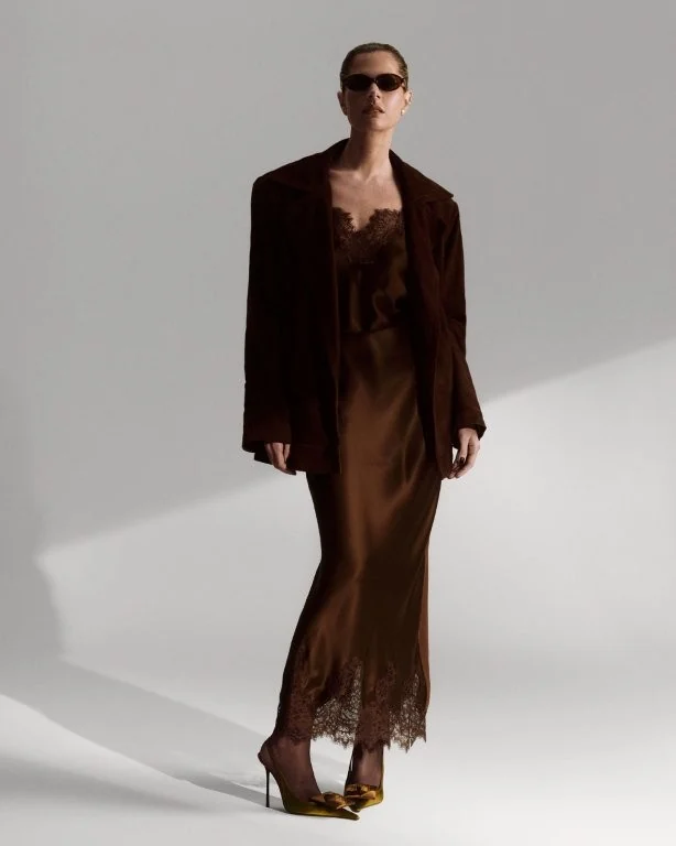 Alfaiataria encontra sleepwear na collab de Helena Bordon e Lala Rudge