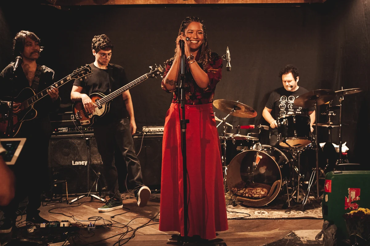 Amanda Mendonça leva Xodó em Flor ao Rio
