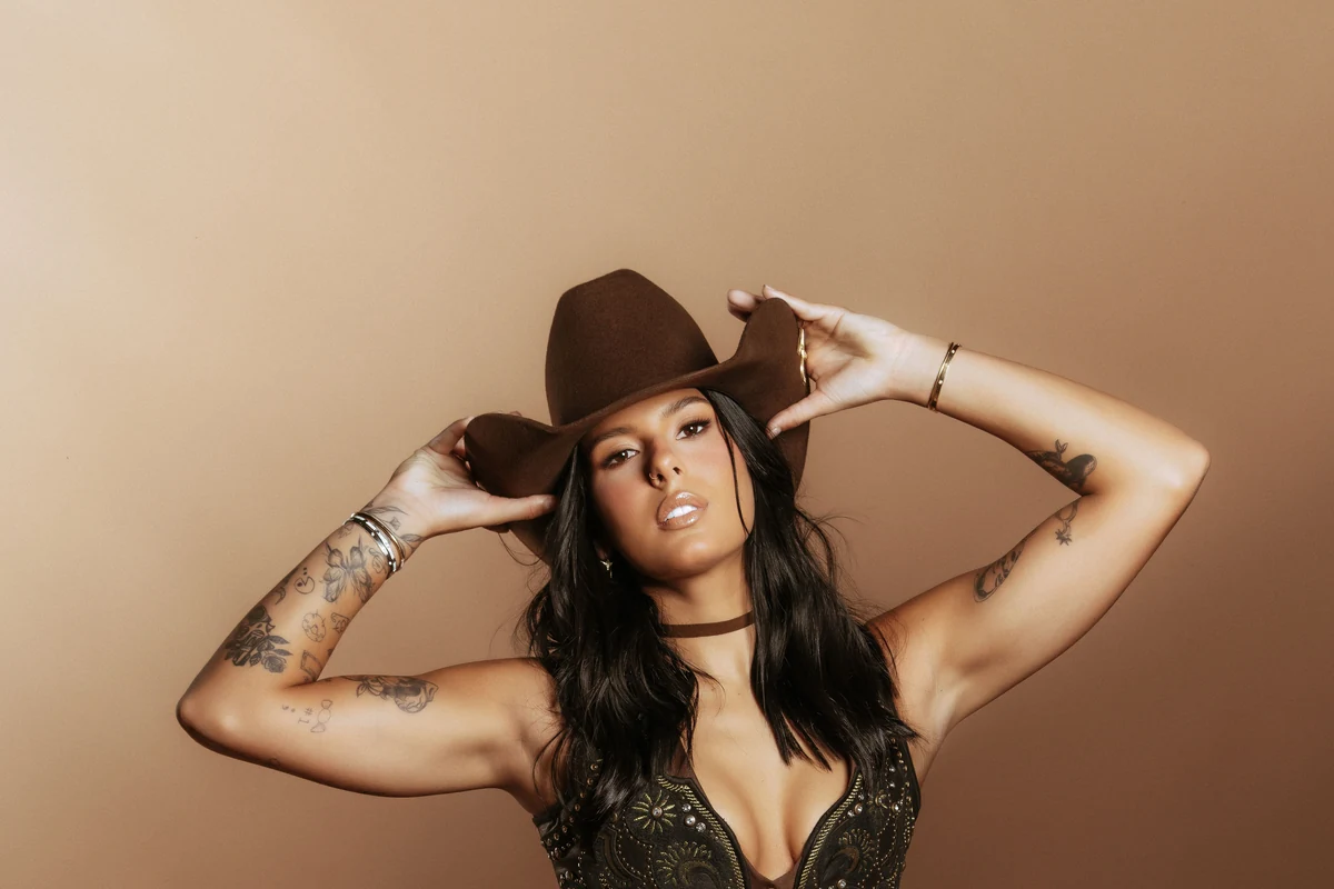 Ana Castela bate recorde com Fire Arena antes da estreia