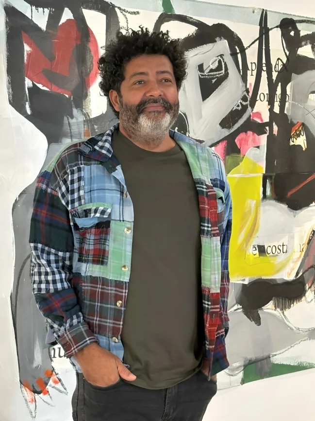 Da infância dura ao mundo: a arte de Fogaça cresce