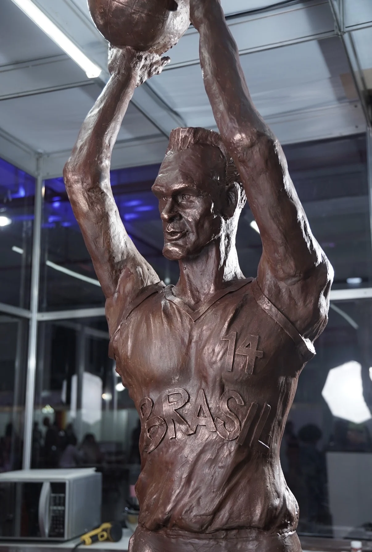 Escultura de chocolate marca fim do Chocolat Brasília
