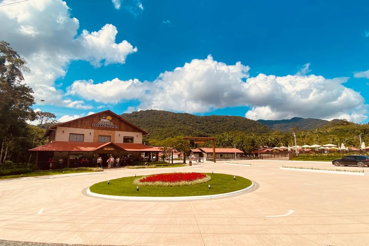Hotel fazenda lança descontos e sorteia PIX em live