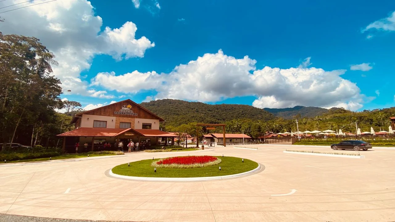 Hotel fazenda lança descontos e sorteia PIX em live