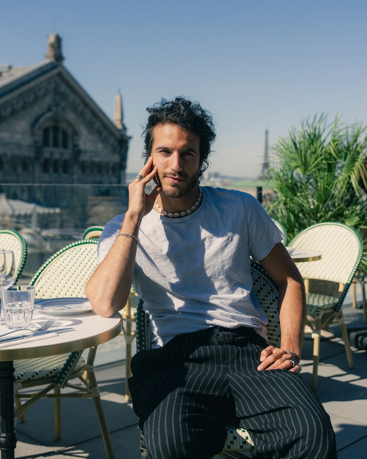 Julien Sebbag abre bistrô no rooftop mais icônico de Paris 3 Julien Sebbag abre bistrô no rooftop mais icônico de Paris