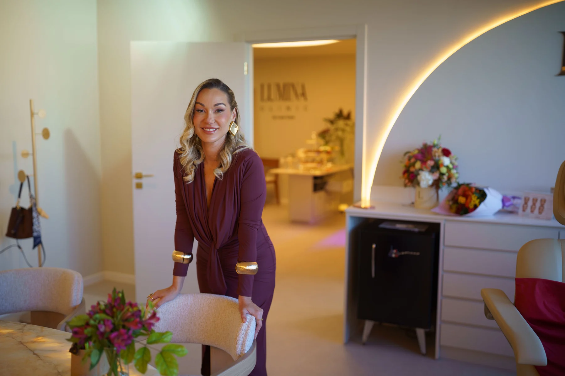 Luísa Caser inaugura a Lumina Clinic em Florianópolis