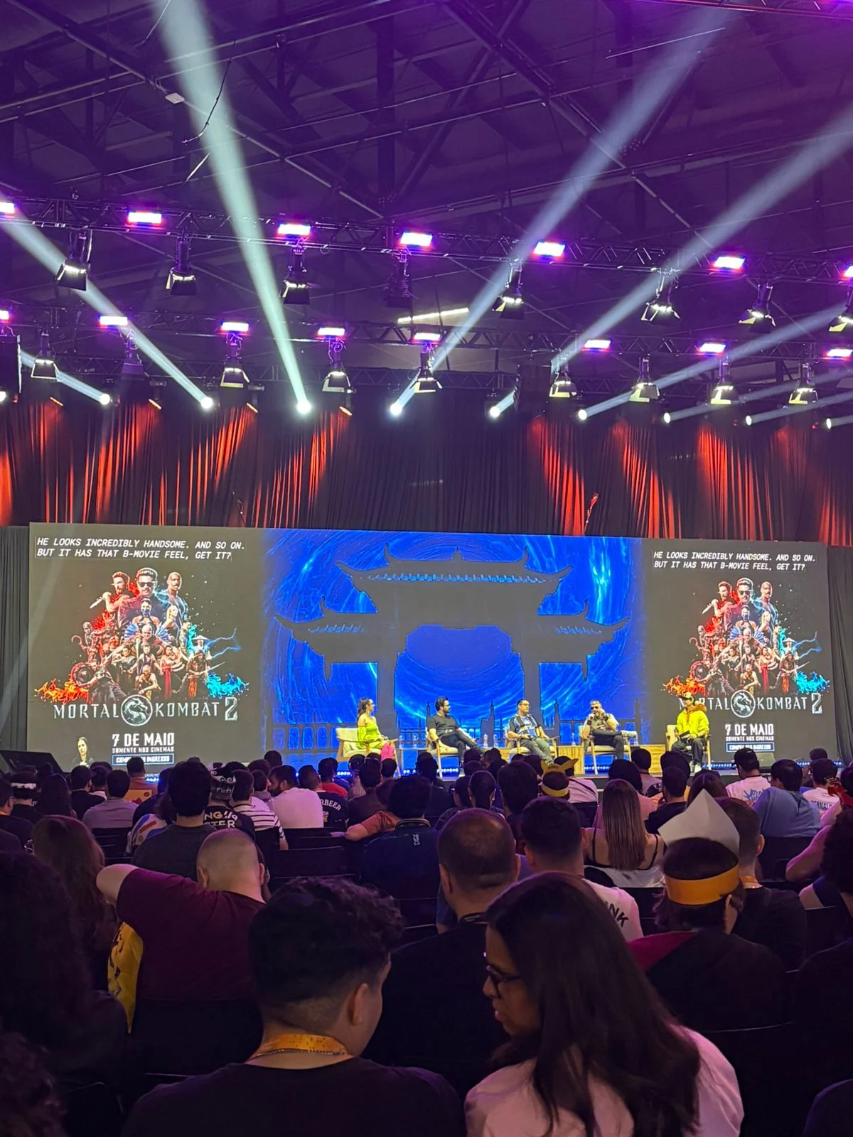 Mortal Kombat 2 invade o cotidiano do Brasil antes de estrear