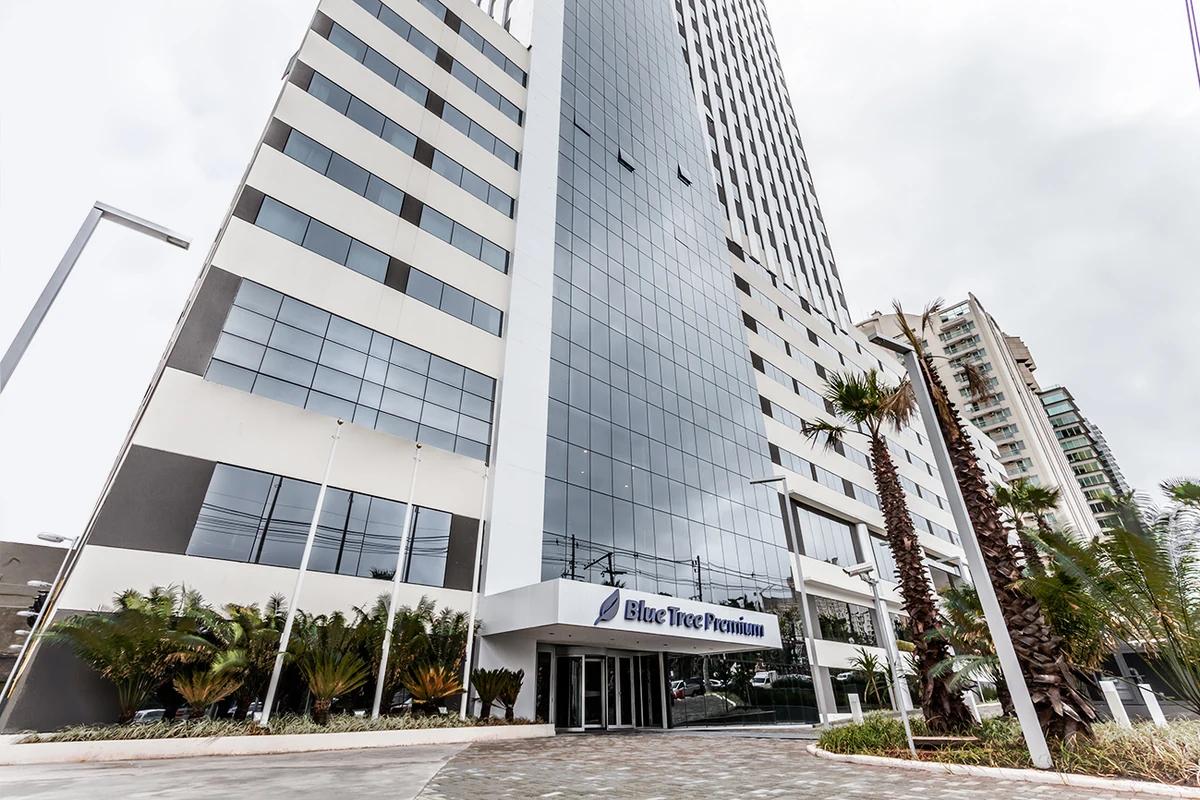 o hotel que ajusta ate a luz do ar condicionado para hospedes autistas featured