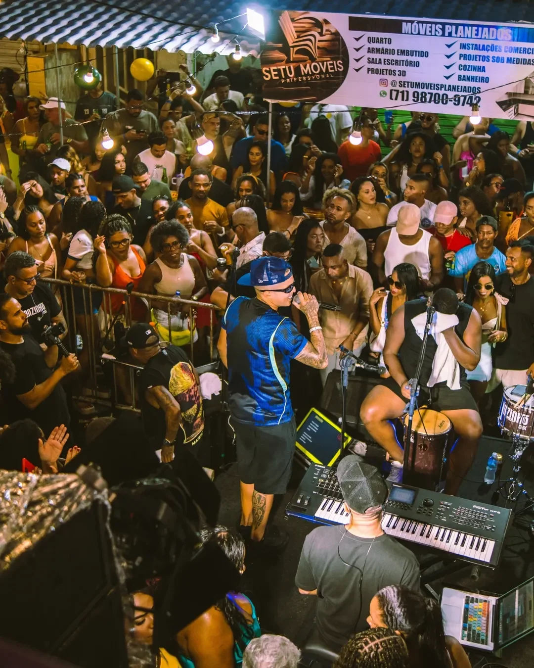 Renanzinho transforma rua em palco e conquista público